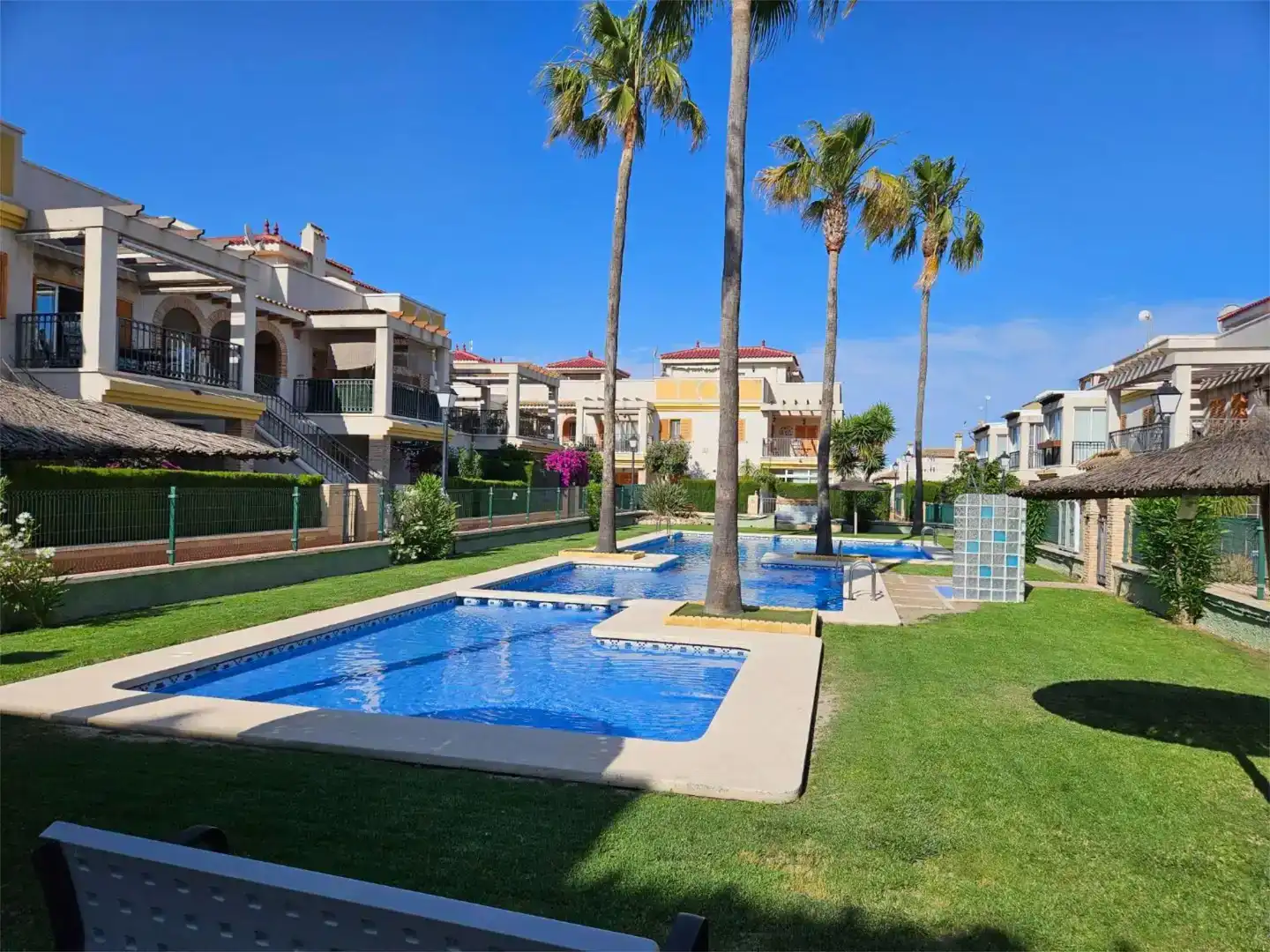 Schwimmbecken von Wohnung zum Verkauf in Daya Vieja mit Klimaanlage, Schwimmbad und Balkon