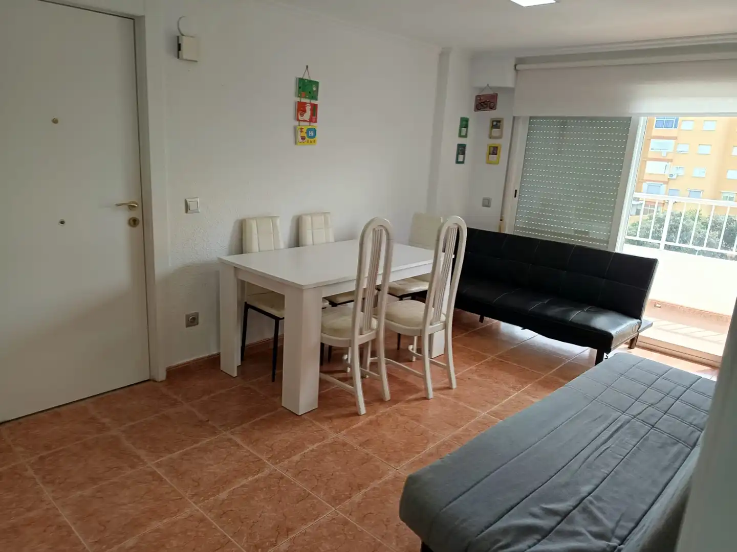 Appartement compact avec piscine à louer à Playa de Gandia