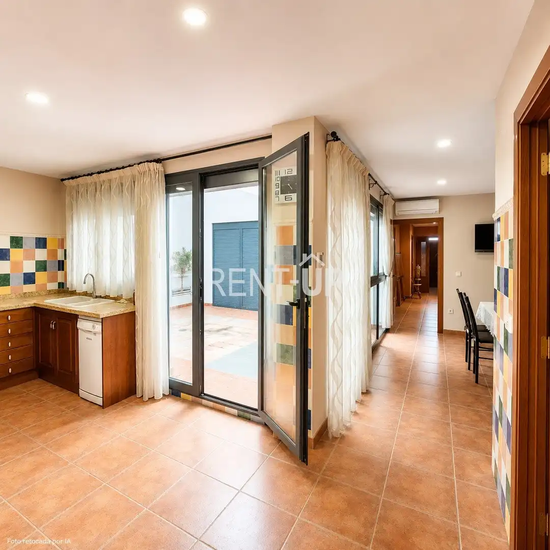 Casa adosada en venta en Novelé  / Novetlè con Aire acondicionado, Terraza y Trastero