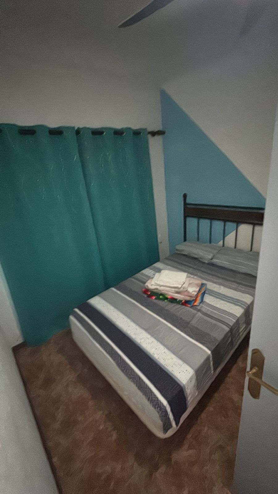 Dormitori de Apartament en venda en Alicante / Alacant amb Aire condicionat i Moblat