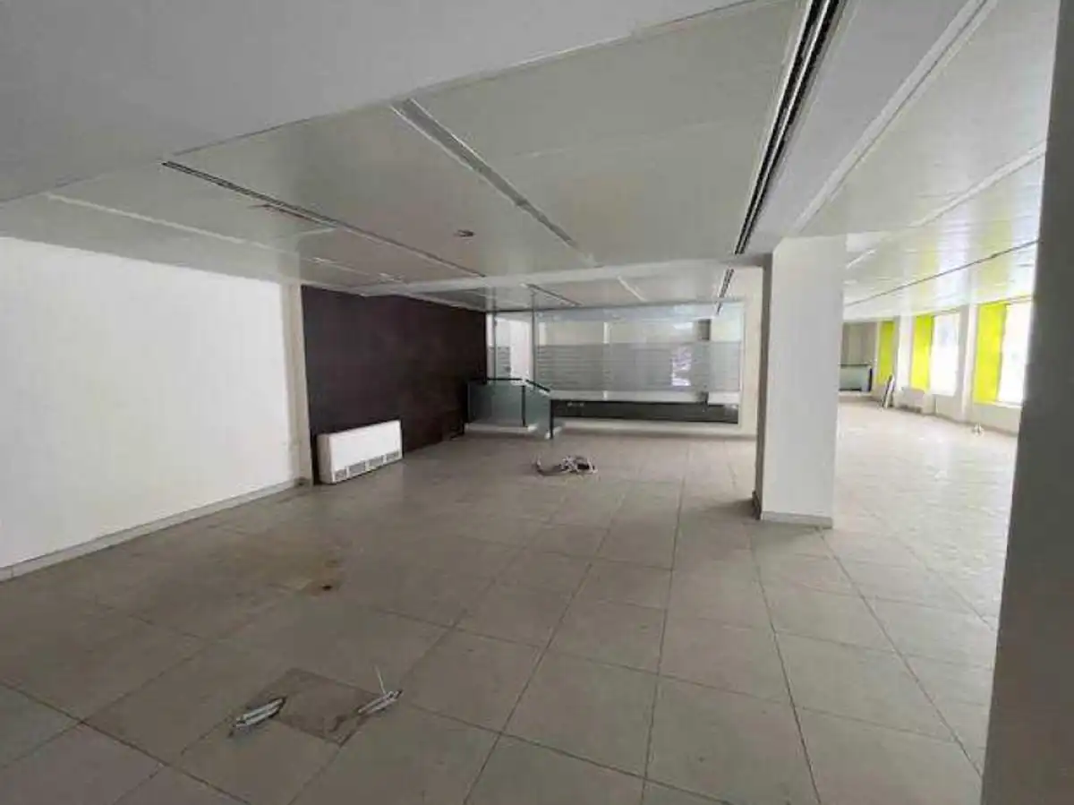 Local comercial de lloguer a Plaza de Cristóbal Colón 7, imagen 6
