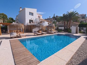 Villa con balcone in vendita a Altea ciudad