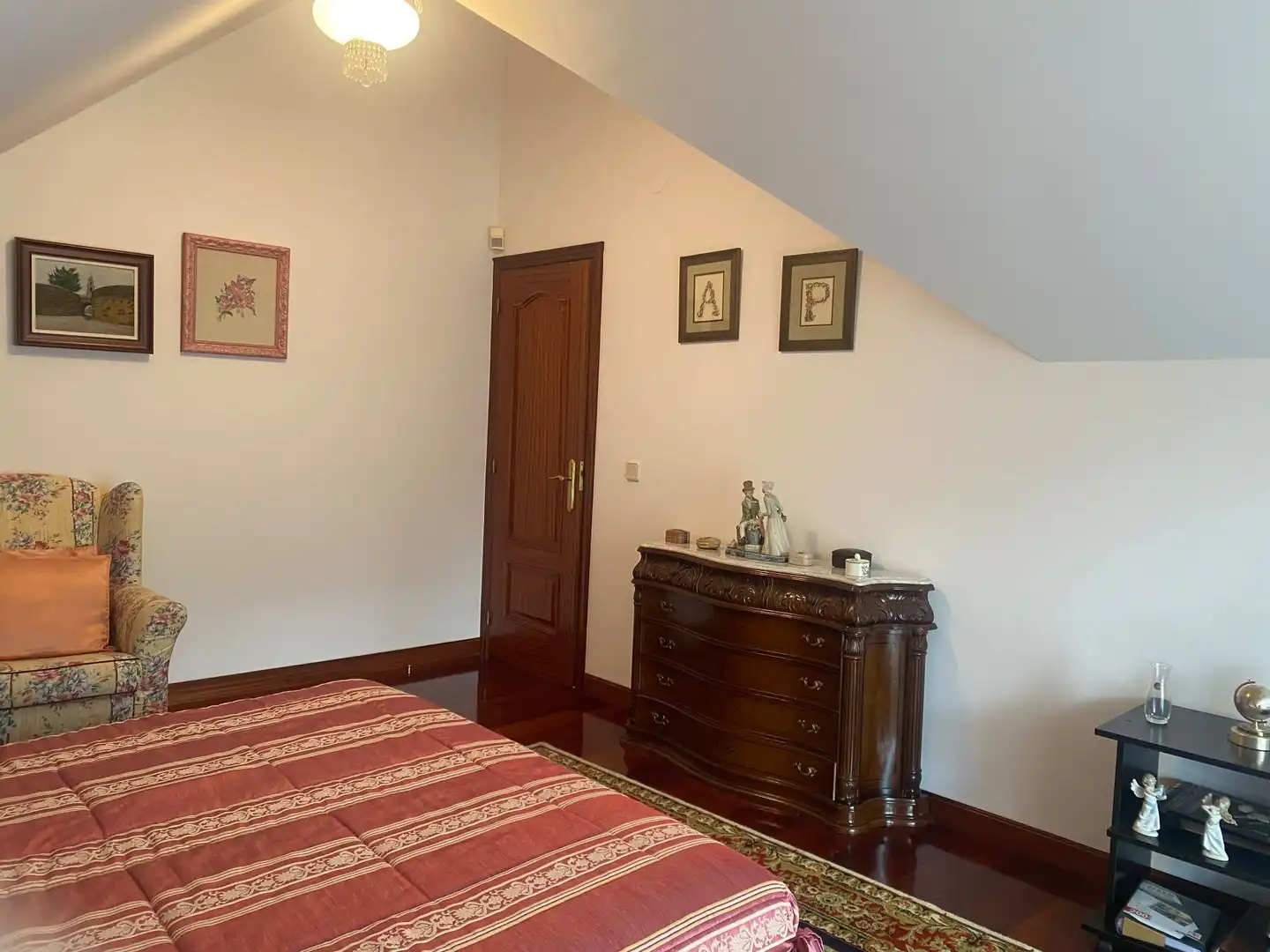 Habitación de Casa o chalet en venta en Lugo con Calefacción, Piscina y Amueblado