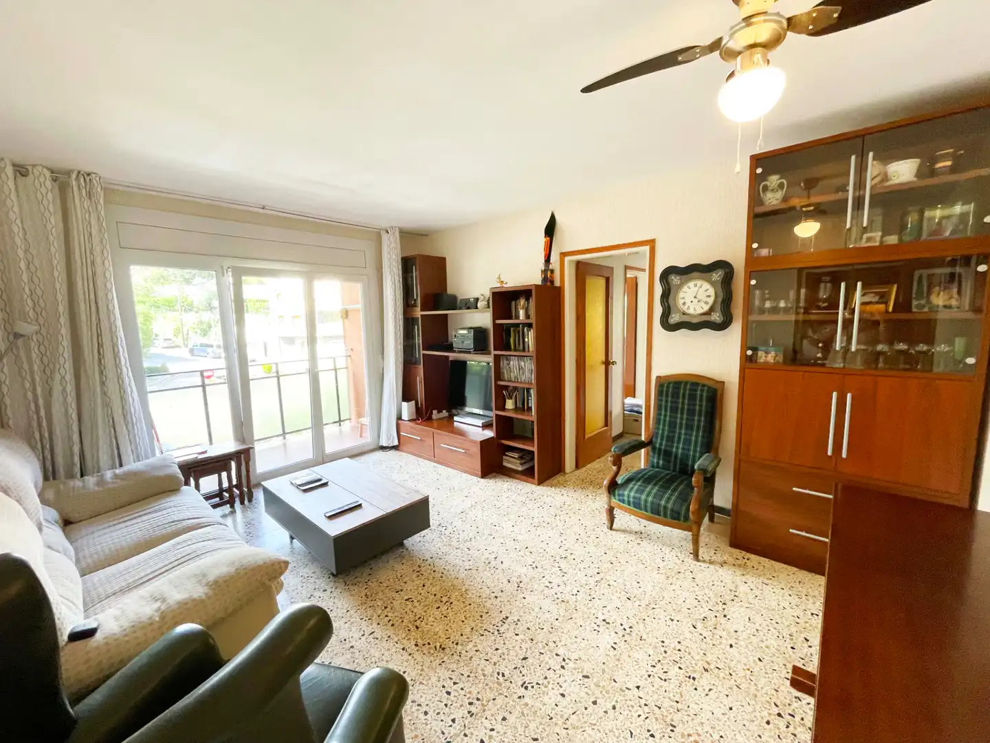 Wohnzimmer von Wohnung zum Verkauf in Sort mit Terrasse, Abstellraum und Möbliert