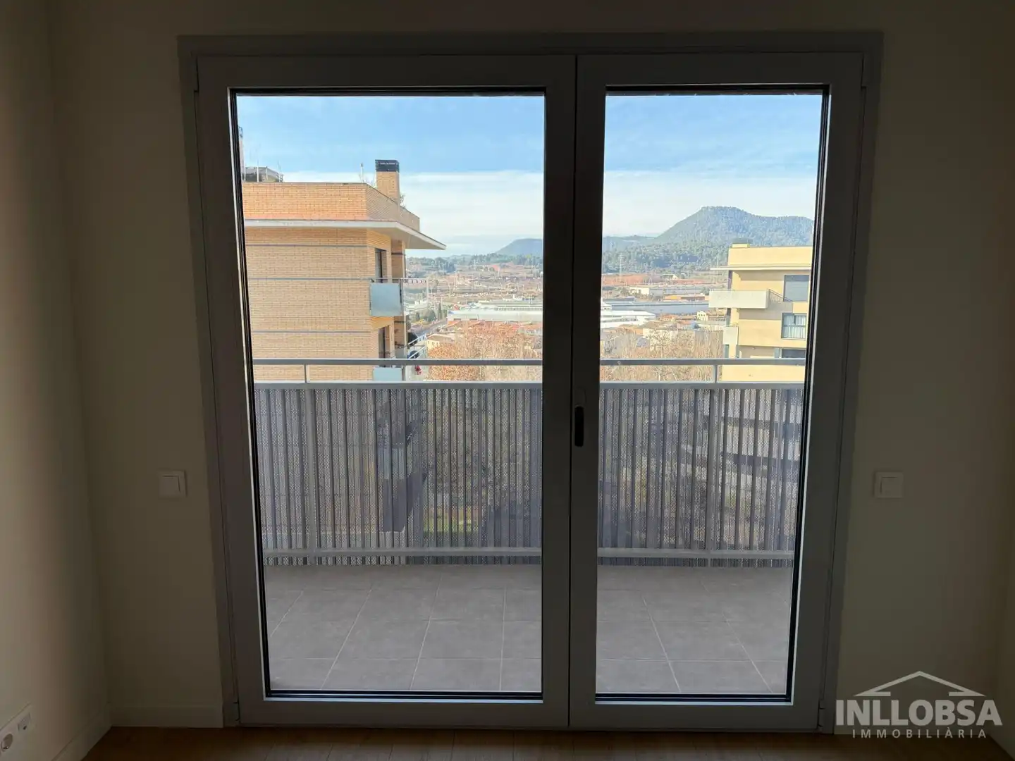 Balcony of Flat for rent in Manresa  with Air Conditioner, Heating and Parquet flooring