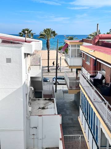 Apartamento en Alquiler en Carrer de Montbrió, 3 en Regueral - Prat d'en Forés