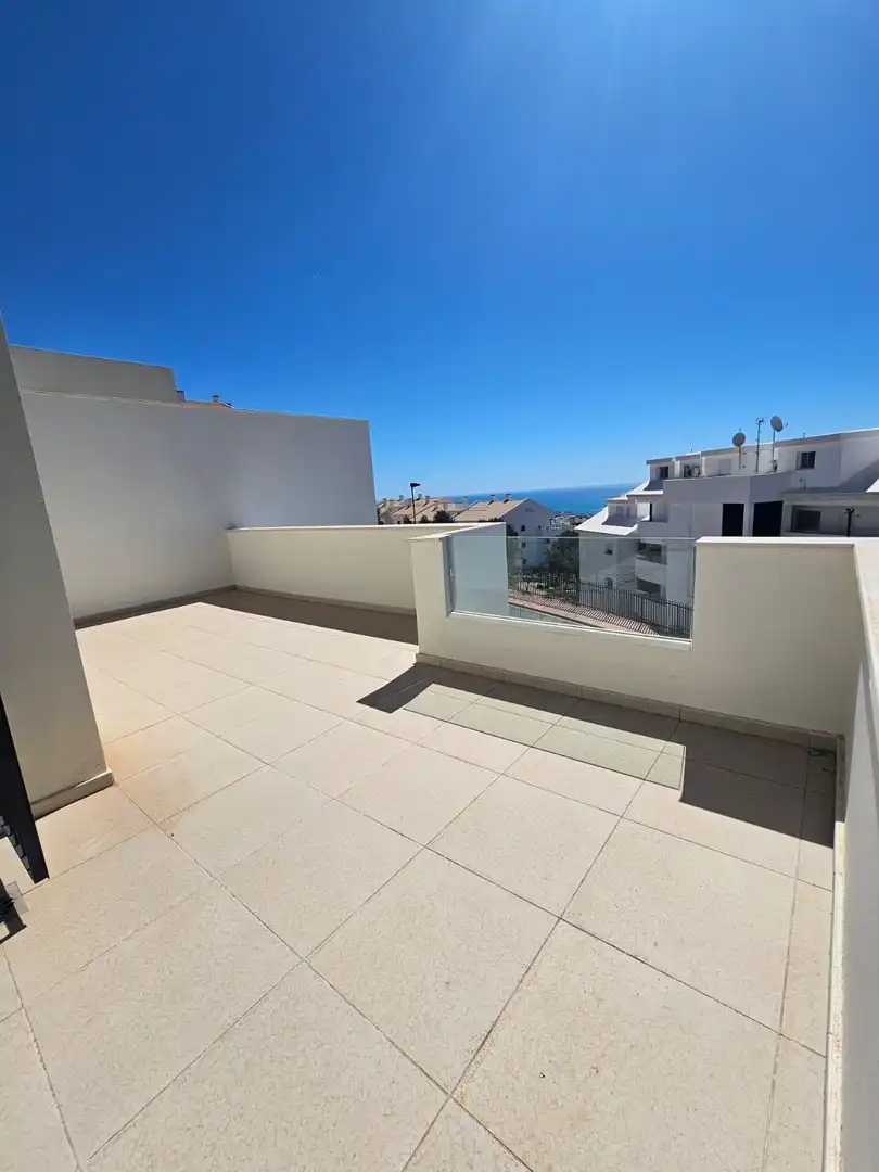 Terrassa de Casa adosada en venda en Benalmádena amb Aire condicionat, Jardí privat i Terrassa