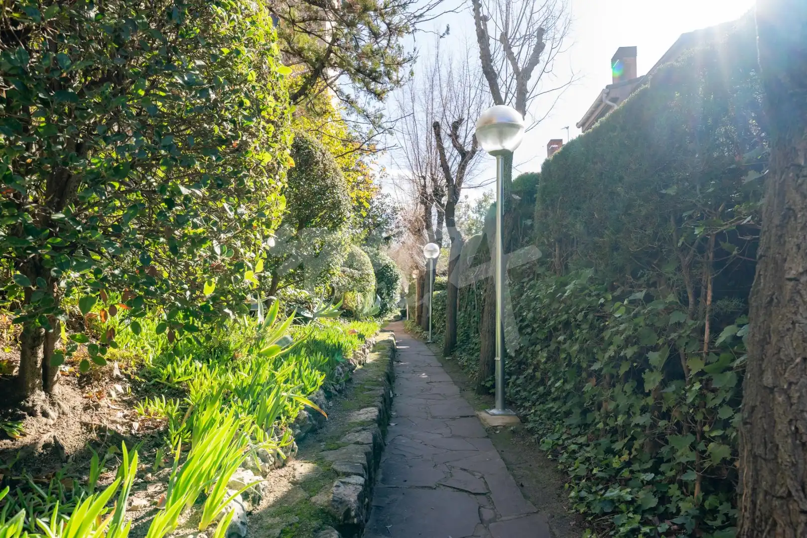 Vista exterior de Piso en venta en Majadahonda con Calefacción, Jardín privado y Terraza