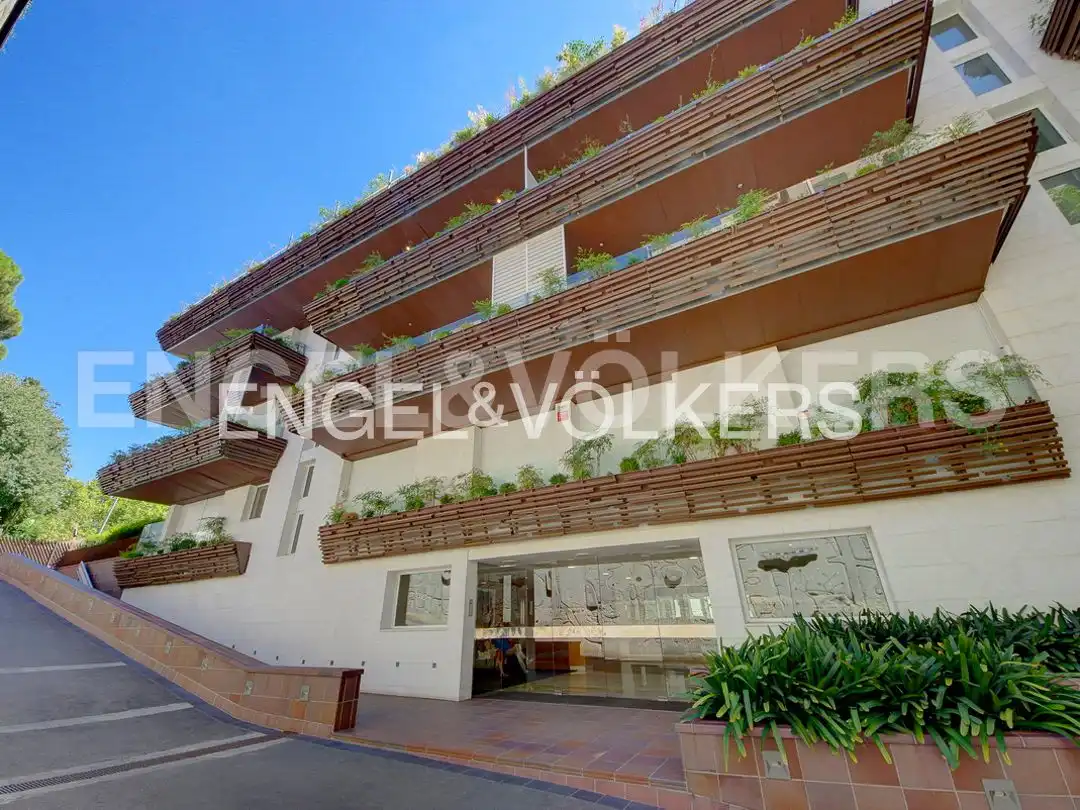 Exterior view of Flat for rent in Barcelona  with Air Conditioner, Heating and Parquet flooring