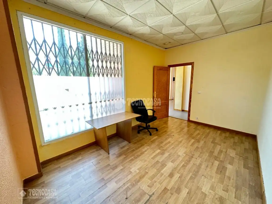 Locale commerciale in affitto a Santa María de Benquerencia, imagen 9