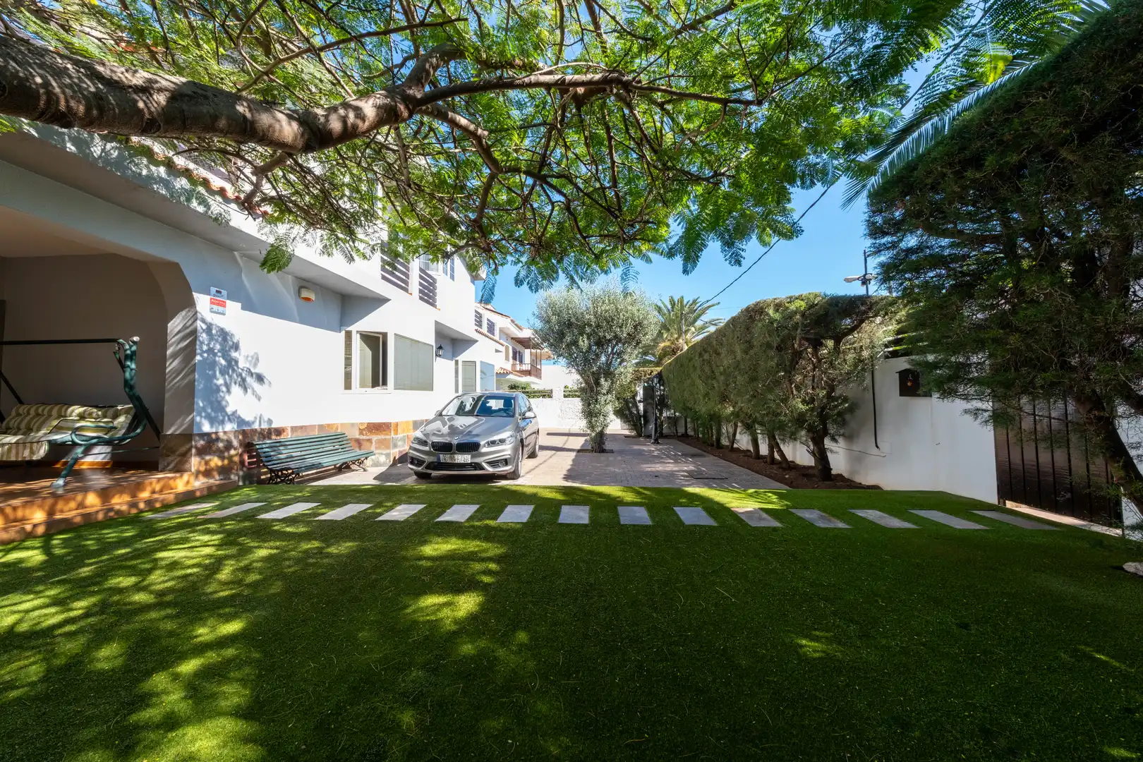 Vista exterior de Casa o xalet en venda en Las Palmas de Gran Canaria amb Jardí privat, Terrassa i Traster