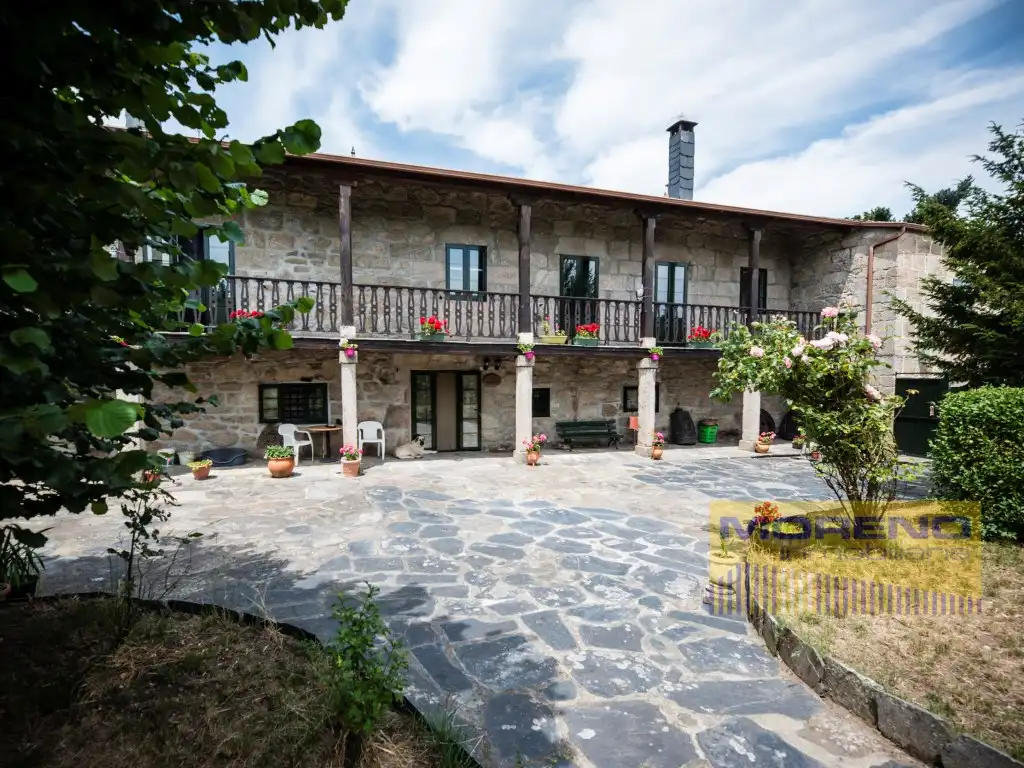 Local en venta en O Páramo