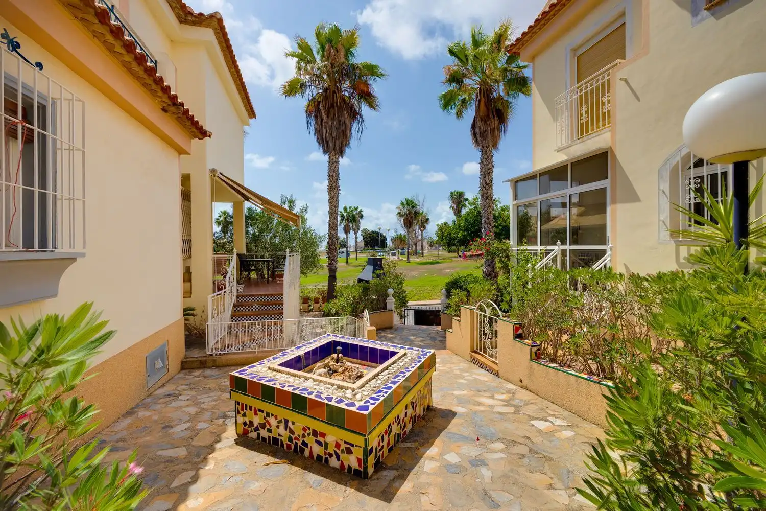 Terrassa de Estudi en venda en Torrevieja amb Aire condicionat, Terrassa i Traster