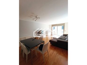 Flat with balcony for sale in Centro