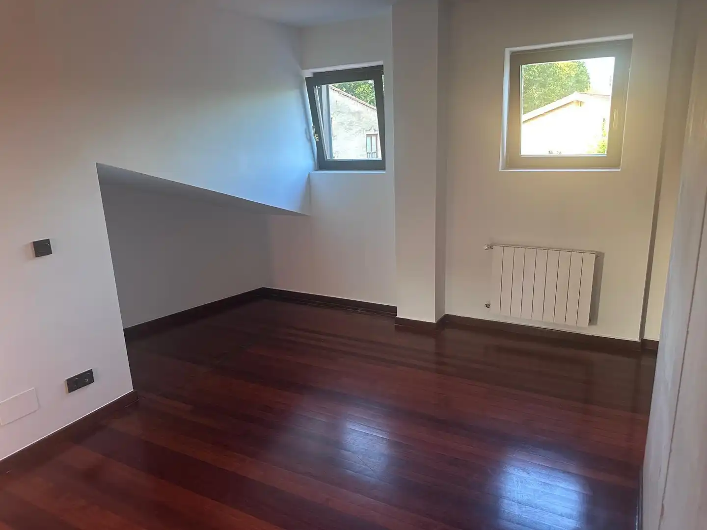 Dormitori de Casa adosada en venda en Marina de Cudeyo amb Calefacció i Jardí privat