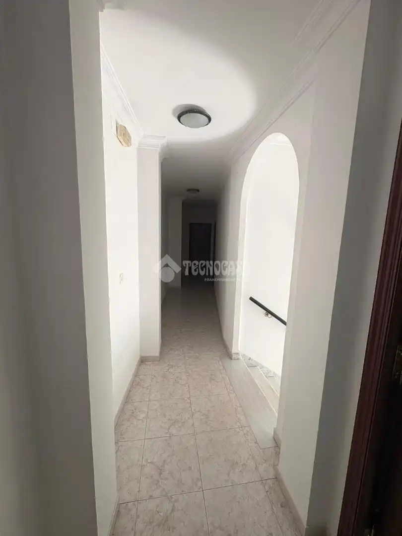 Office for rent in Trigueros