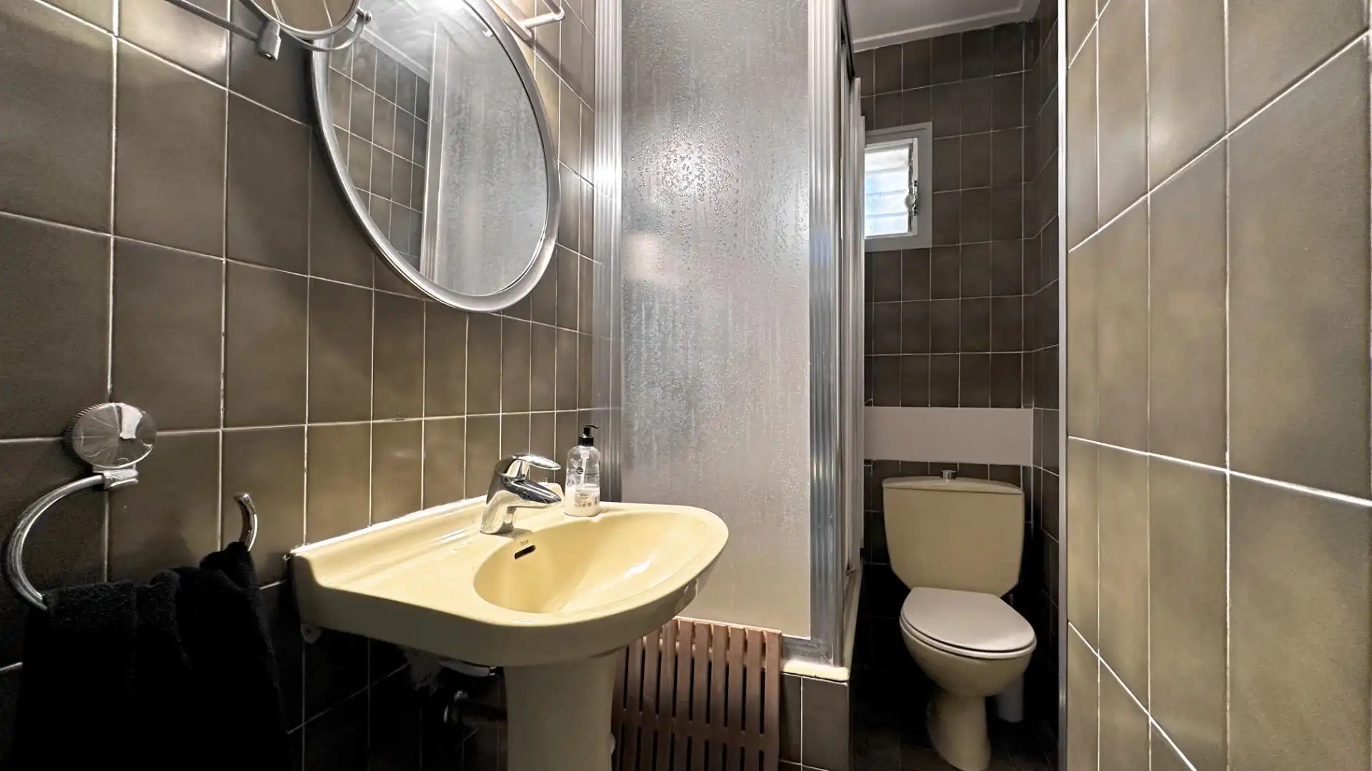 Baño de Casa o chalet en venta en Terrassa con Aire acondicionado, Calefacción y Jardín privado