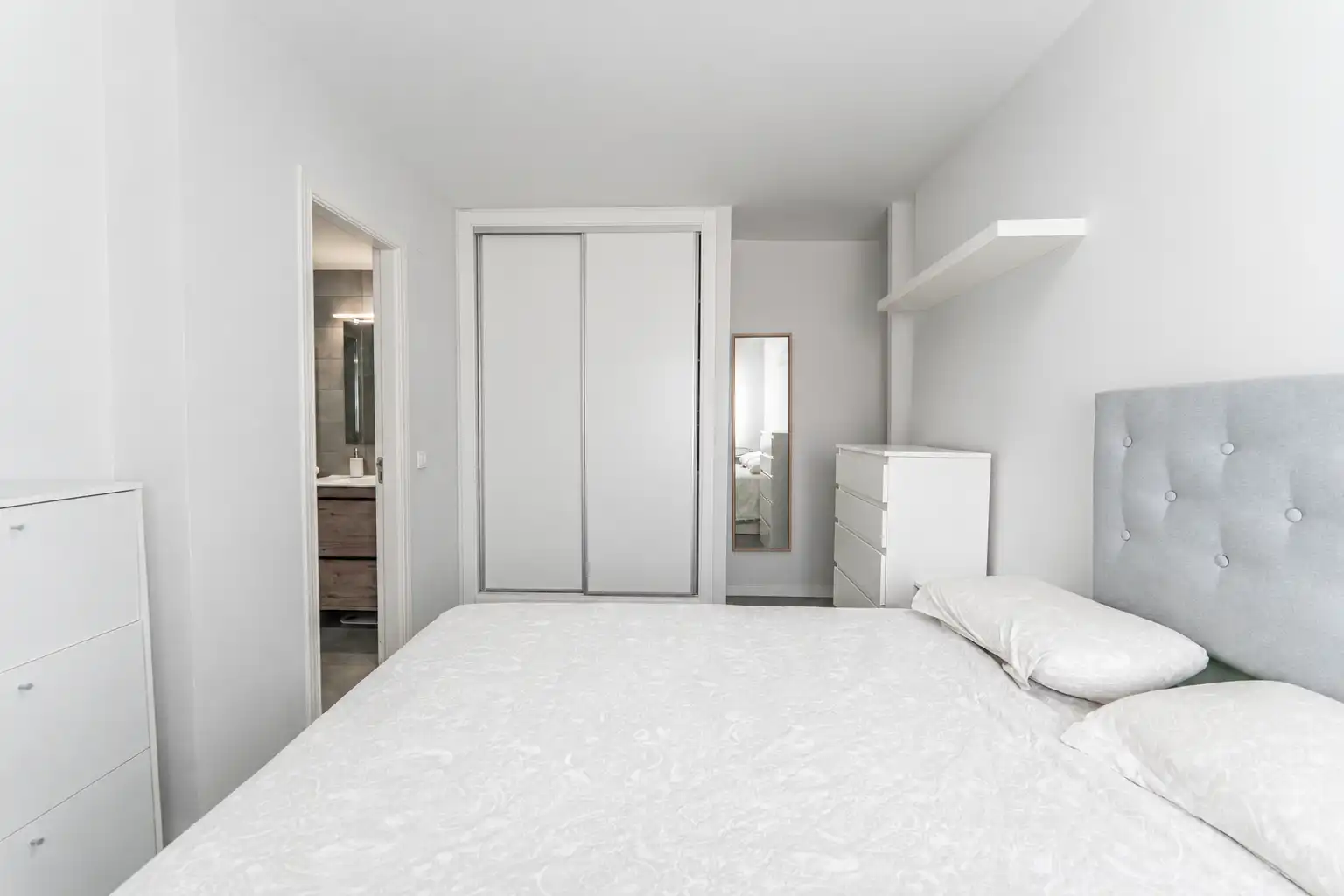 Bedroom of Flat for sale in Alcorcón  with Air Conditioner, Storage room and Balcony
