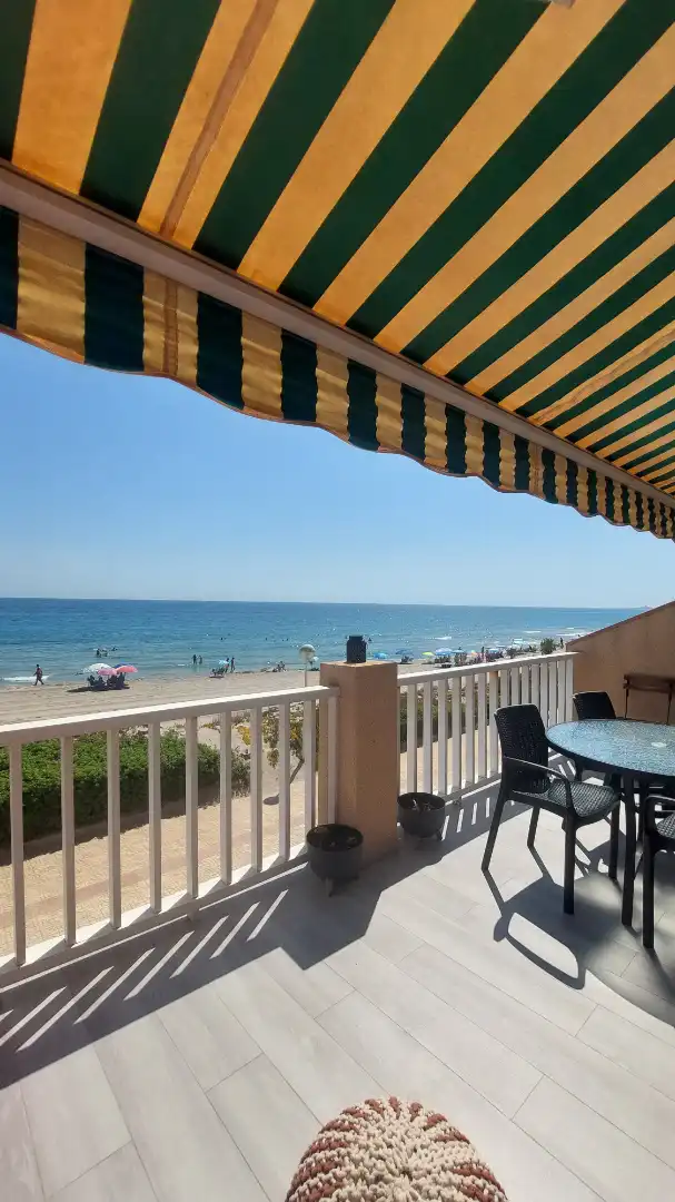 Dúplex de alquiler en La Manga del Mar Menor con Aire acondicionado, Terraza y Amueblado