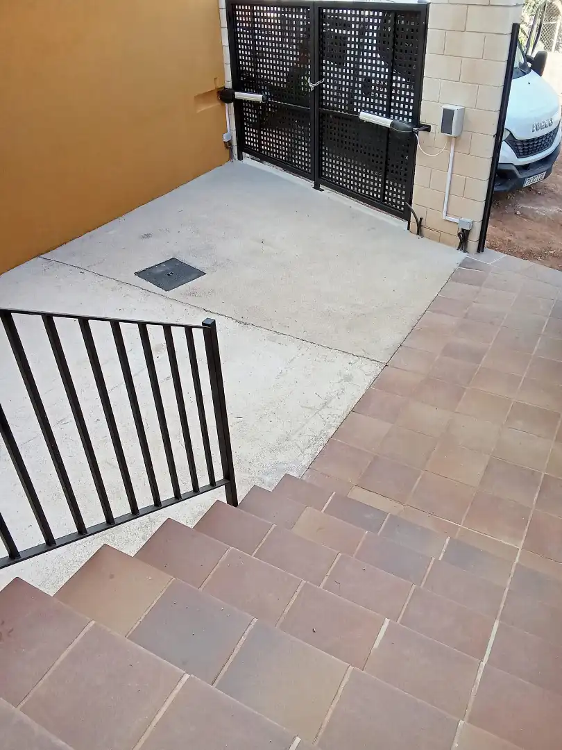 Terrace of Houses for sale in Gilet
