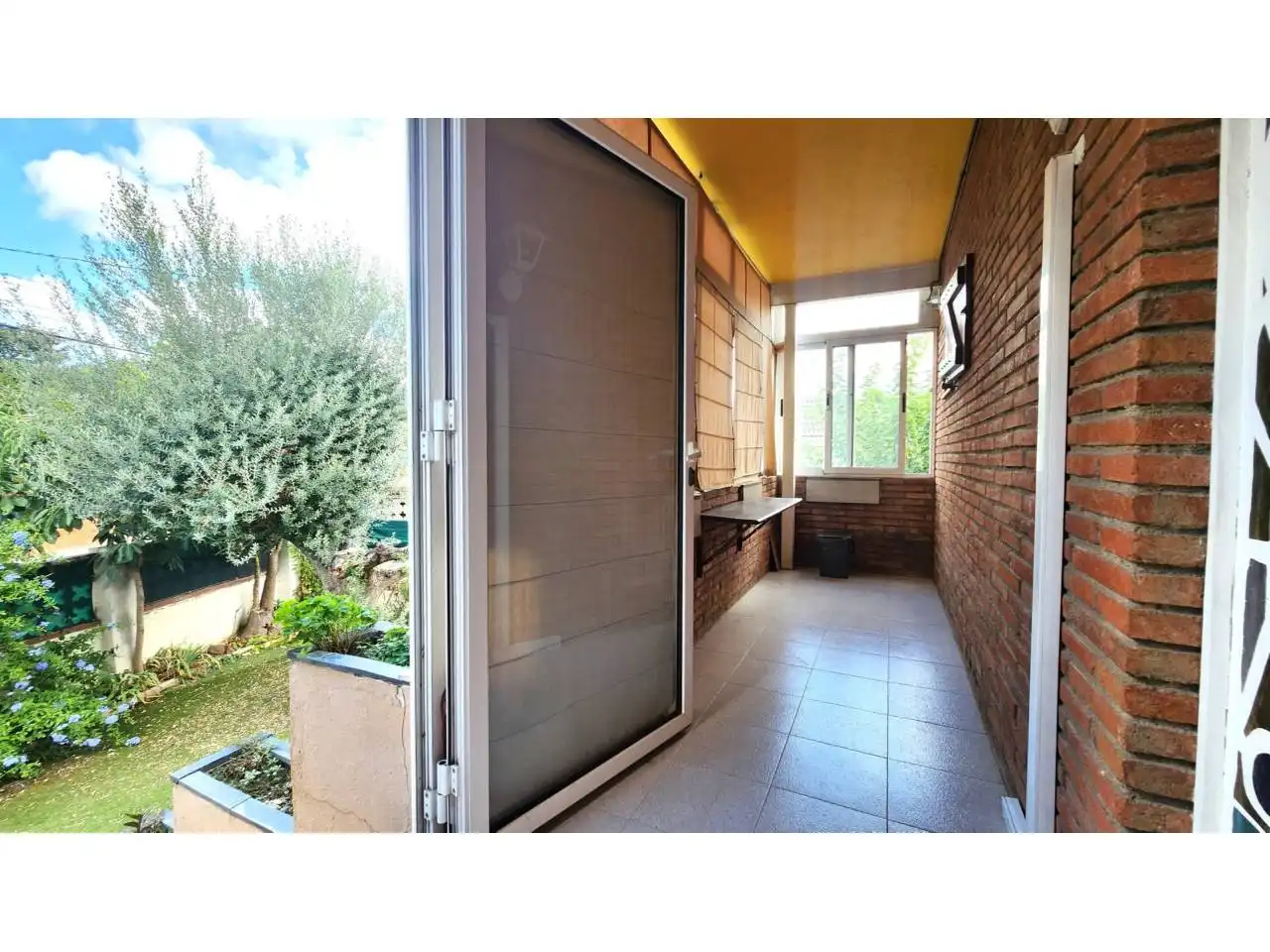 Jardí de Casa o xalet en venda en Barberà del Vallès amb Aire condicionat, Calefacció i Jardí privat
