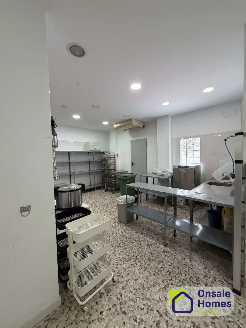 Kitchen of Commercial properties for transfer in Marbella  with Air Conditioner, Furnished and Alarm