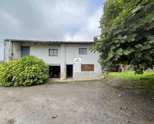 Exterior view of House or chalet for sale in Llanes