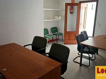 Local comercial de lloguer a Tanos