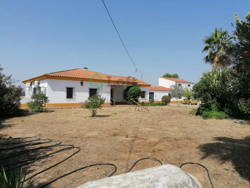 Vista exterior de Casa o xalet en venda en Badajoz
