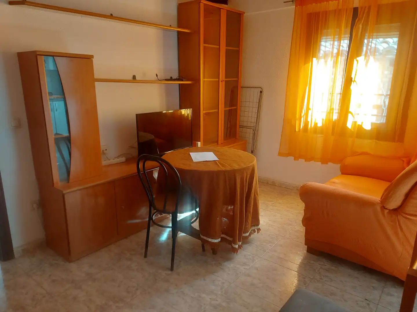 Sala de estar de Piso de alquiler en Toledo con Calefacción, Amueblado y Horno