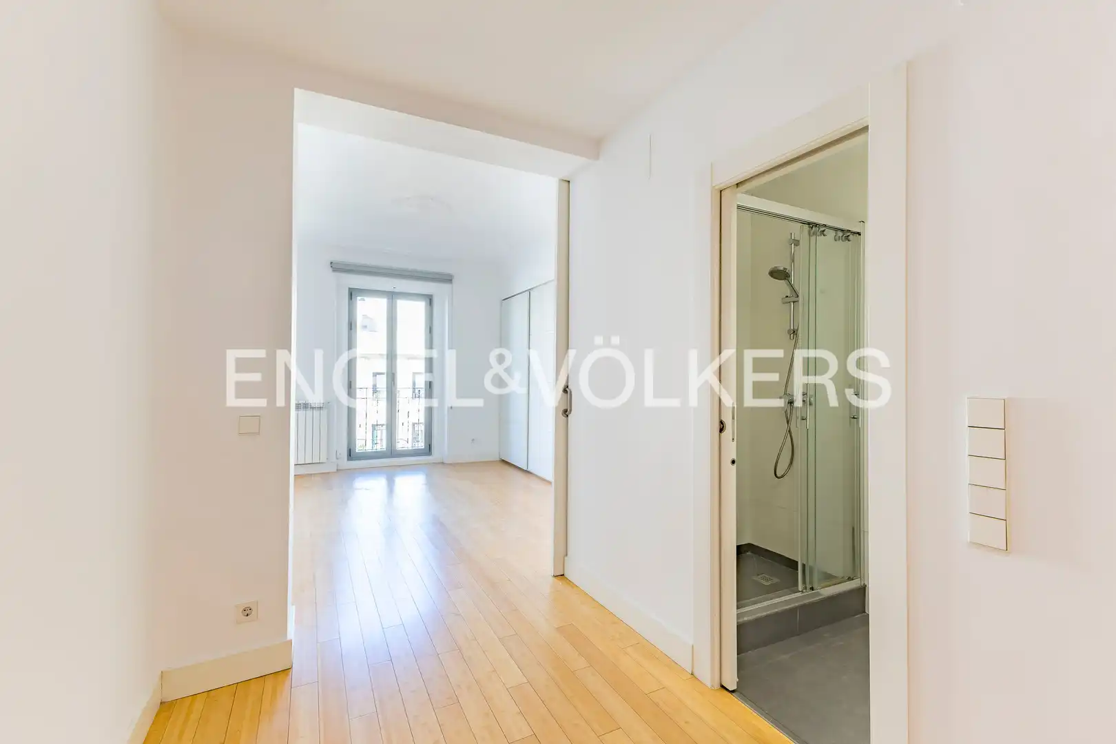 Wohnung zur Miete in Madrid mit Klimaanlage, Heizung und Parkett