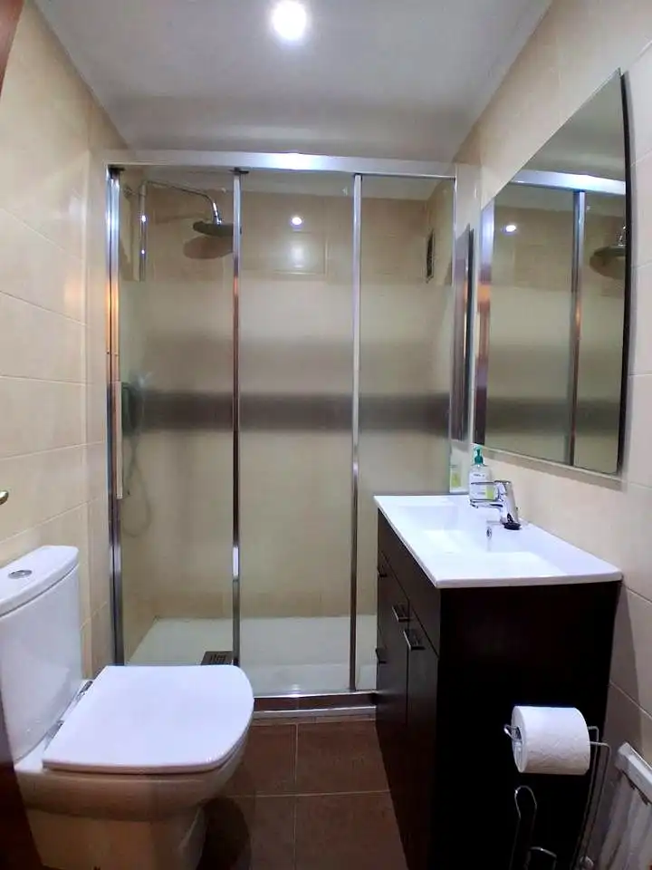 Badezimmer von Wohnung zum Verkauf in Barakaldo  mit Heizung, Terrasse und Möbliert