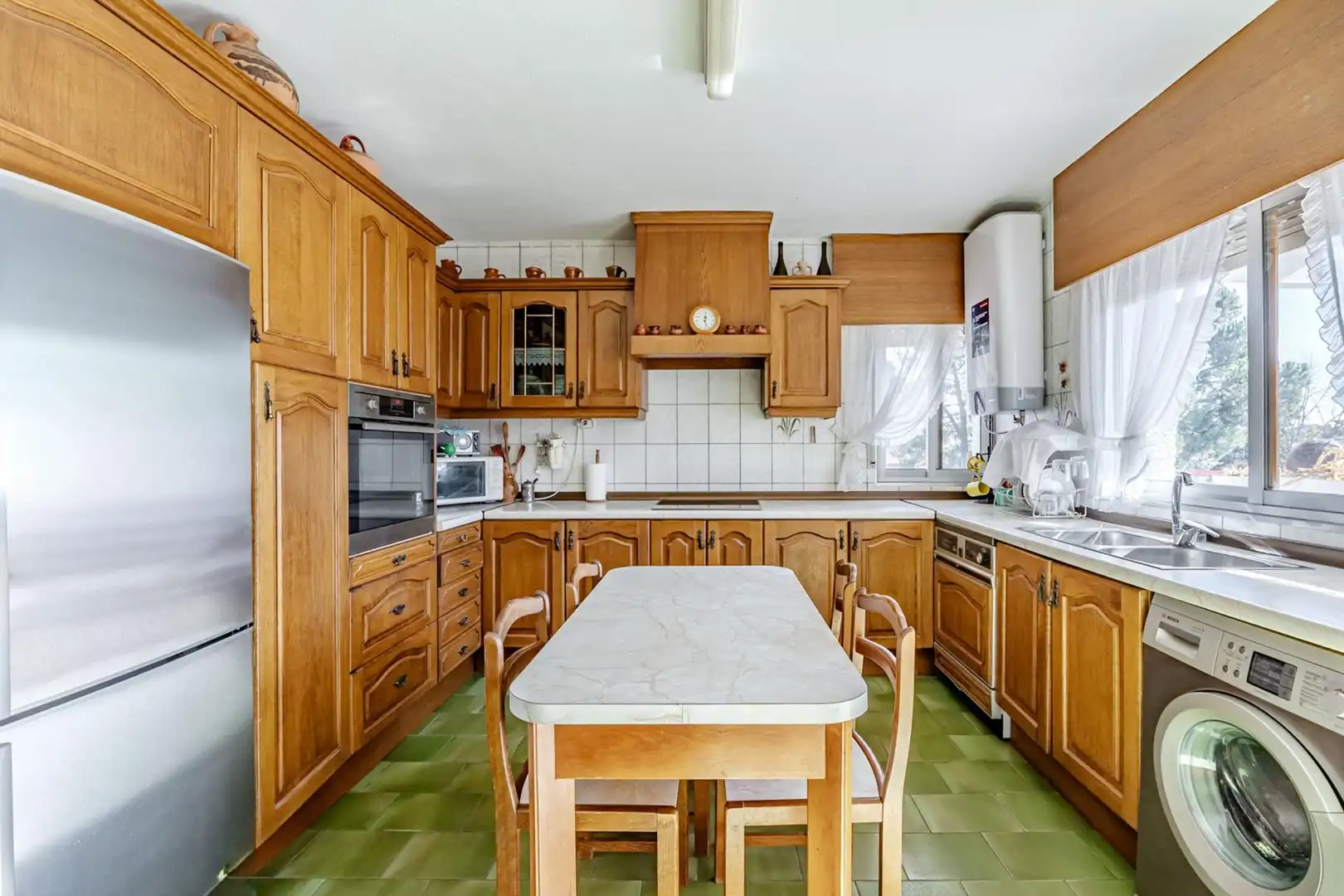Cocina de Casa o chalet en venta en Tres Cantos con Calefacción, Jardín privado y Terraza