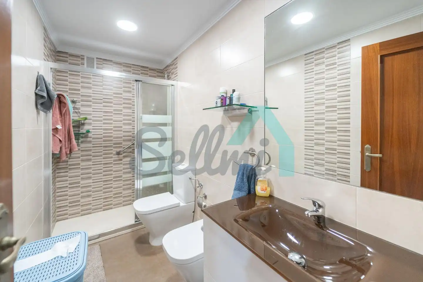 Baño de Piso en venta en Oviedo  con Calefacción, Parquet y Trastero