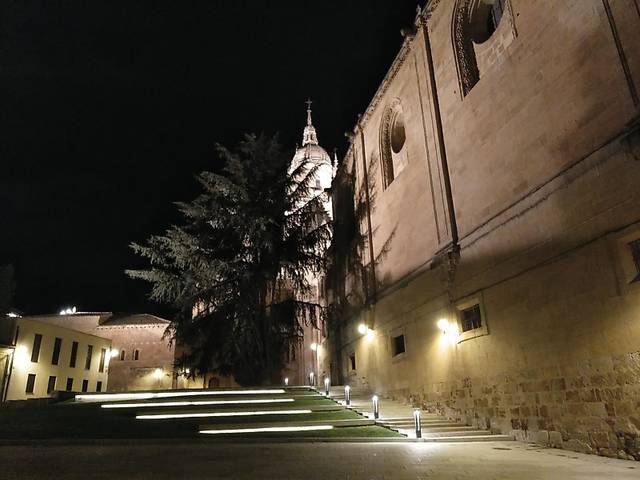 Casa adosada en Venta en Universidad - Tenerías