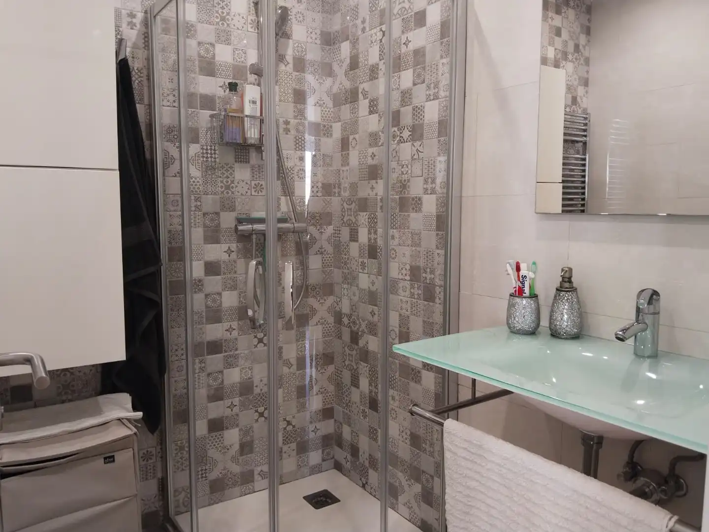 Bathroom of Flat for rent in Donostia - San Sebastián   with Heating and Furnished