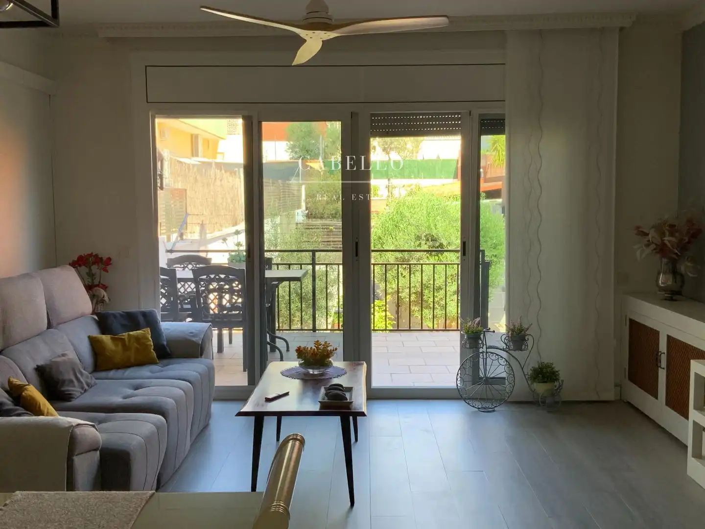 Balcony of Houses for sale in Terrassa  with Air Conditioner, Heating and Parquet flooring