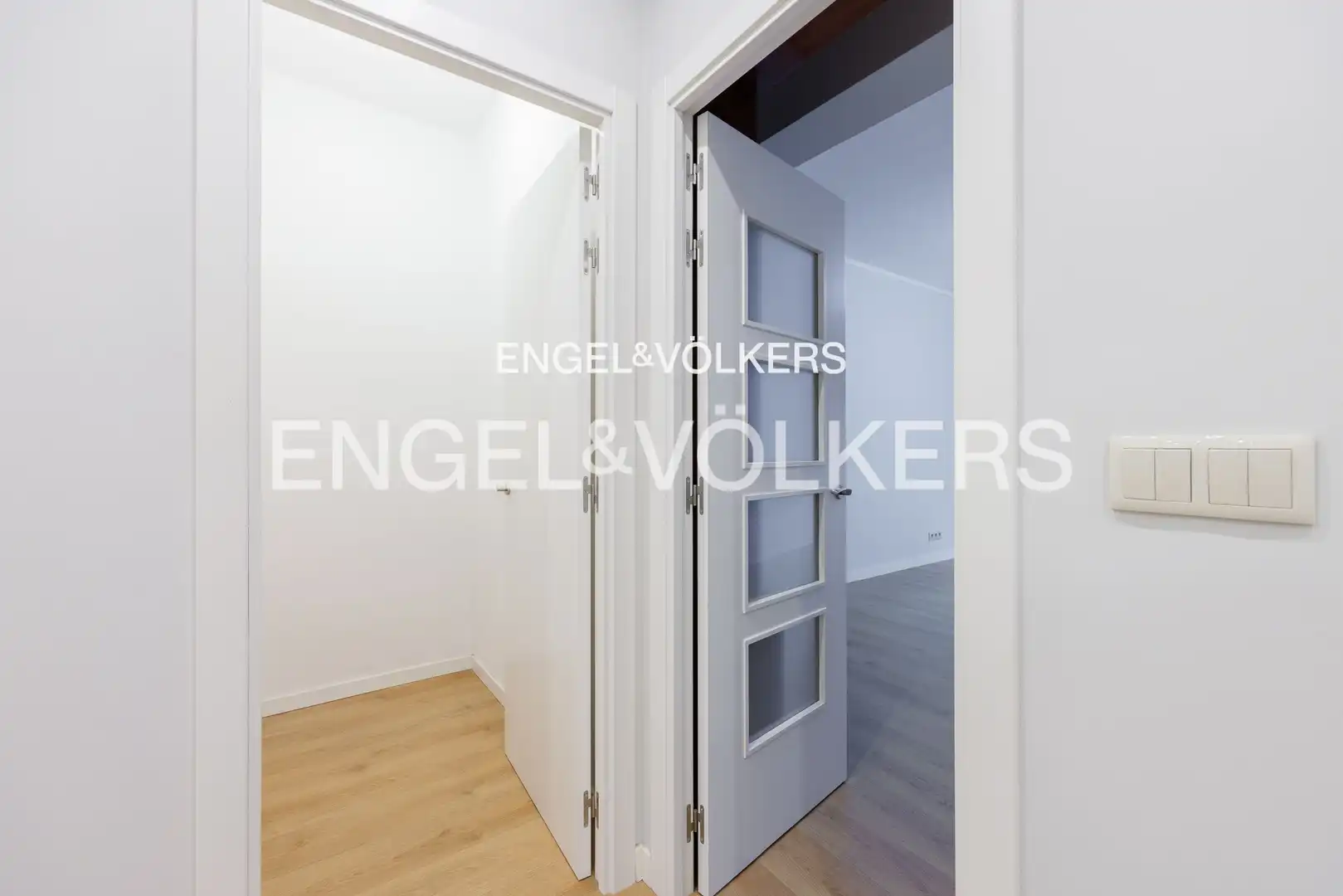 Piso en venta en Vigo  con Calefacción, Terraza y Balcón