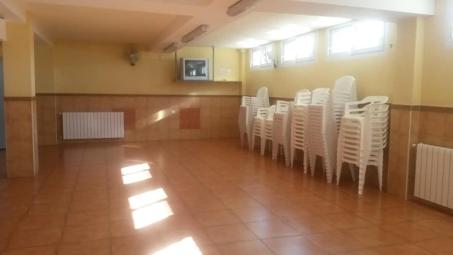 Apartamento en venta en Tavernes de la Valldigna con Terraza y Piscina comunitaria