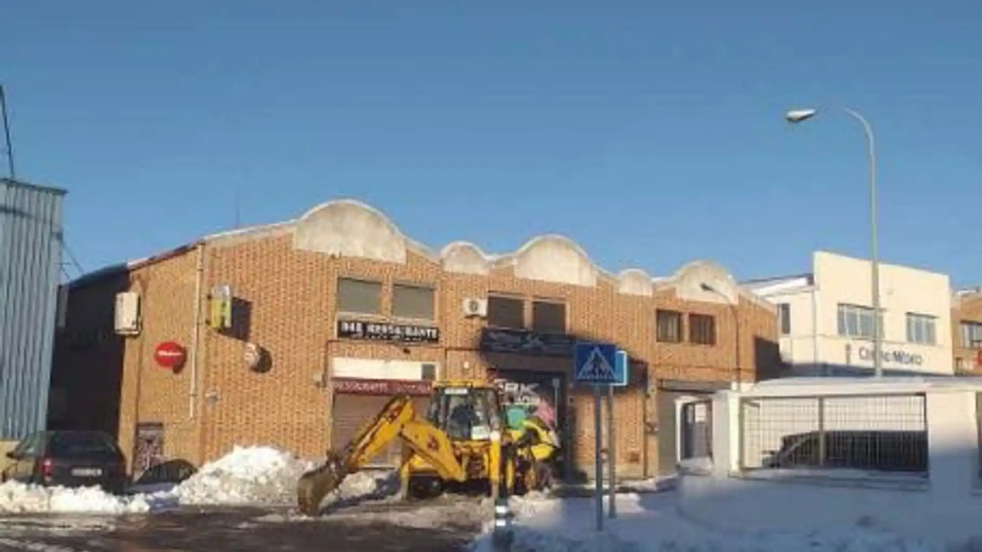 Nave industrial en venta en C/ Pico de la Mira, El Arroyo - La Fuente