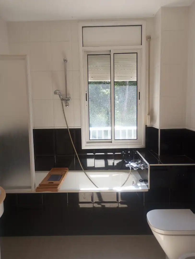 Bathroom of Houses for sale in Gironella  with Air Conditioner, Heating and Private garden