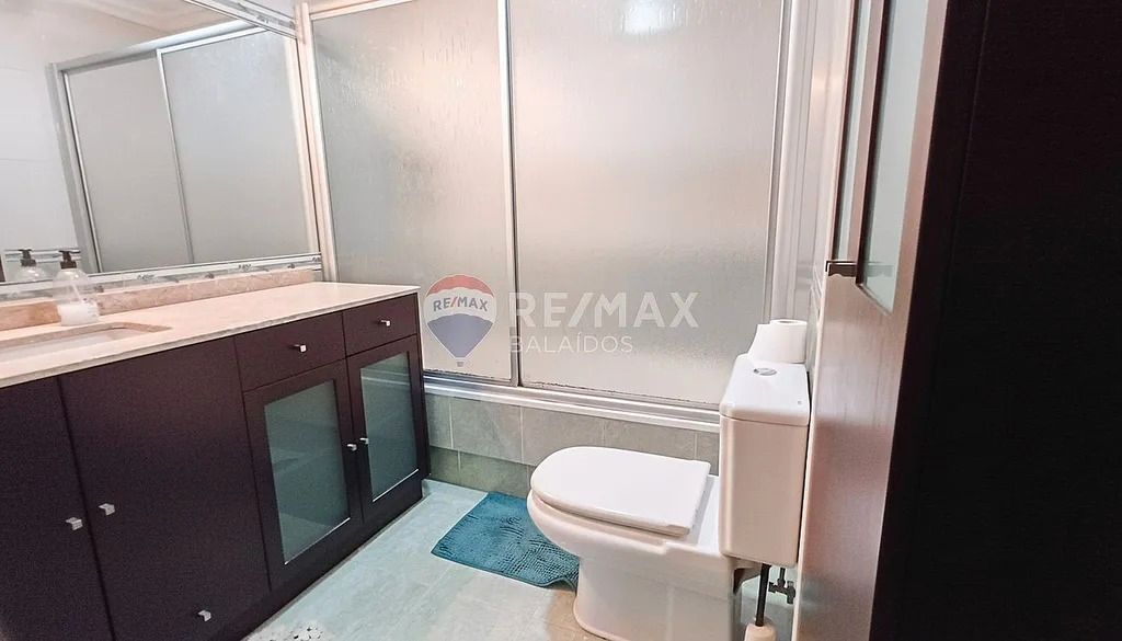 Bathroom of Flat for sale in Vigo   with Heating and Parquet flooring