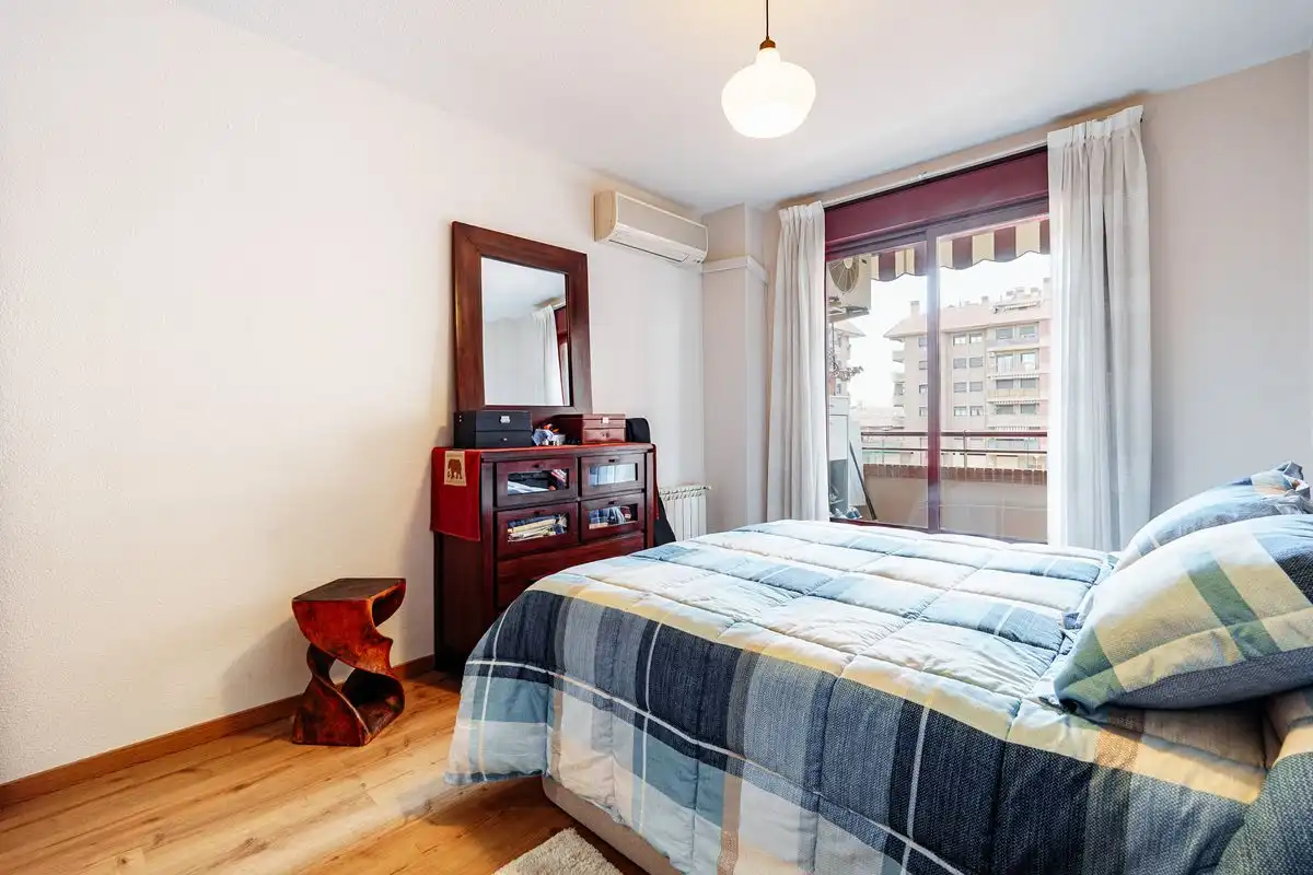 Bedroom of Flat for sale in Alcalá de Henares  with Air Conditioner, Heating and Private garden