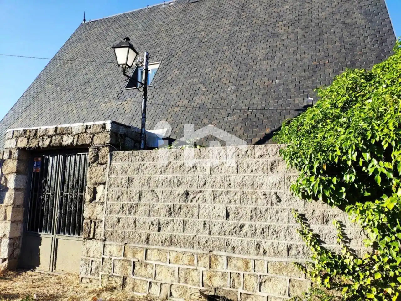 Vista exterior de Casa o chalet en venta en Herradón de Pinares con Jardín privado