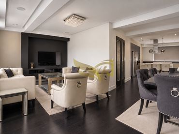 Flat with pool for sale in Plaza de España