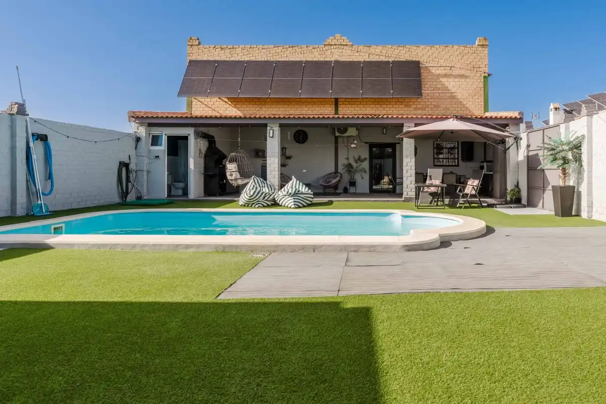 Casa con terraza en venta en Carretera Huelva Sevilla, imagen 2