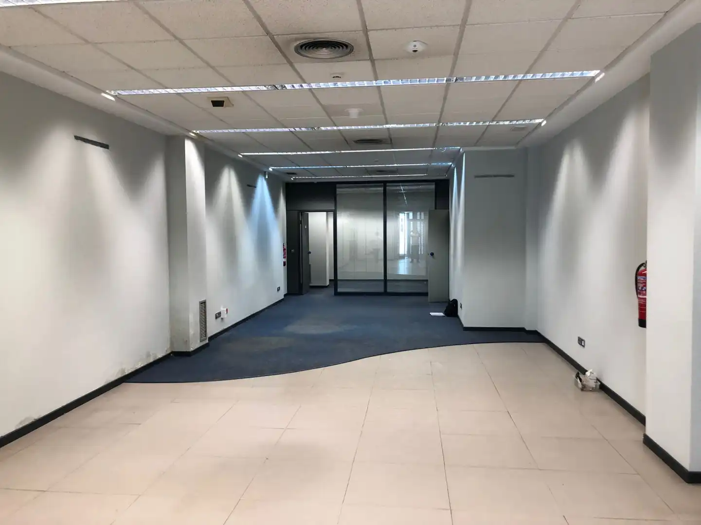 Local comercial de lloguer a Logroño - MARQUES DE MURRIETA, imagen 2
