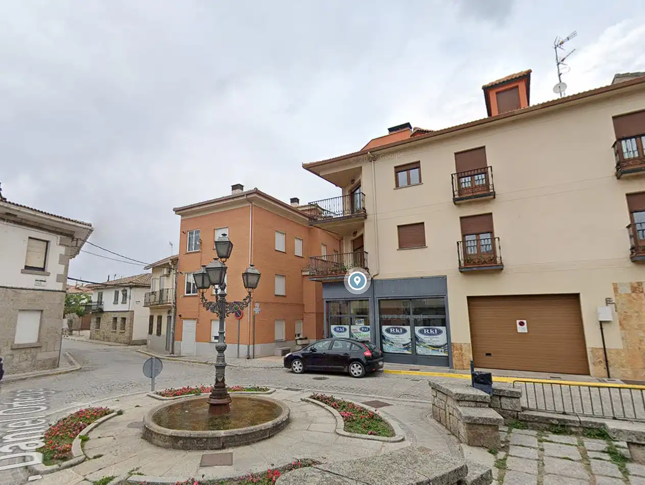 Vista exterior de Piso en venta en El Espinar