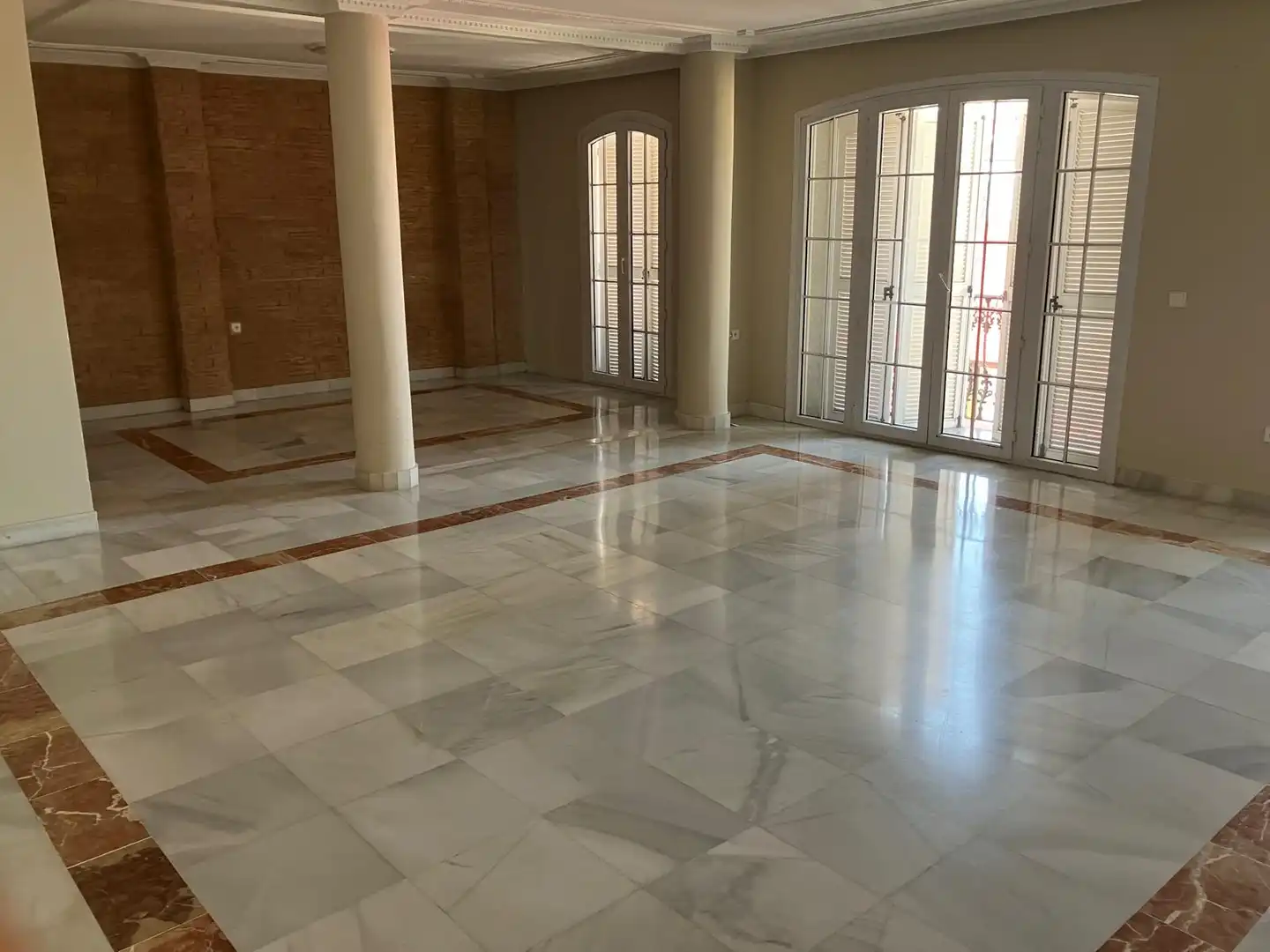 Appartement avec ascenseur à louer à Centro