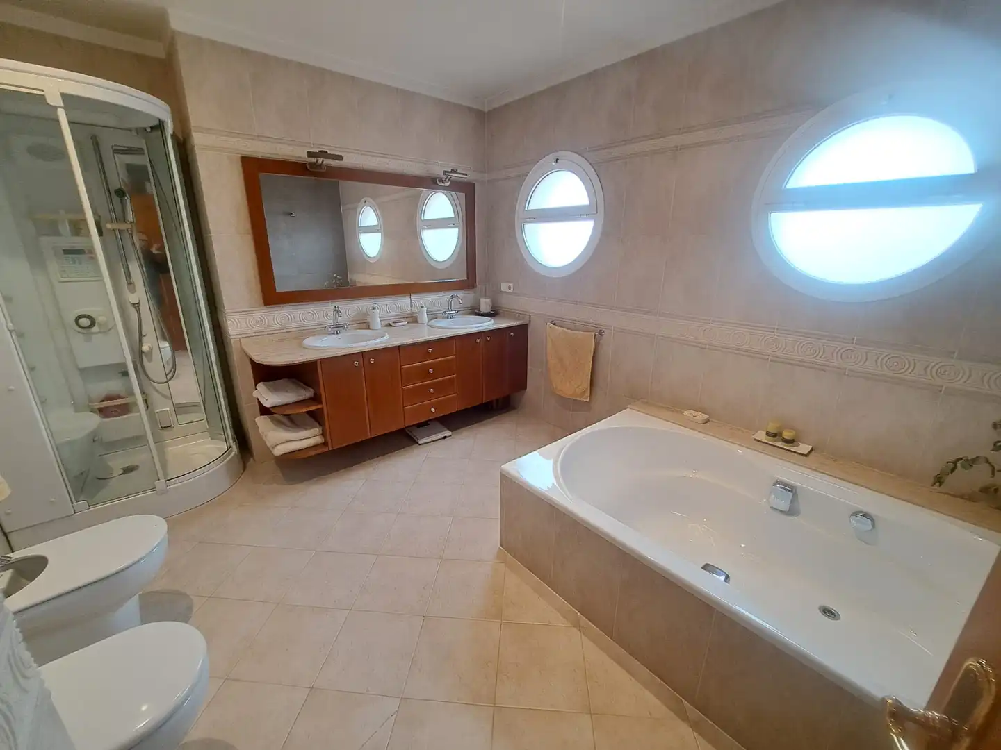 Bany de Casa o xalet en venda en Breda amb Calefacció, Jardí privat i Terrassa